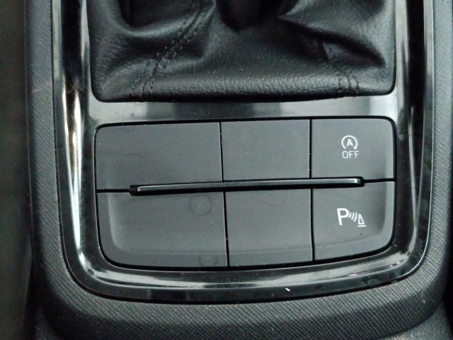 SKODA Kamiq usata, con Sensori di parcheggio posteriori