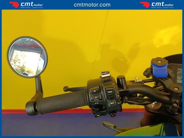 YAMAHA XSR 900 usata 13