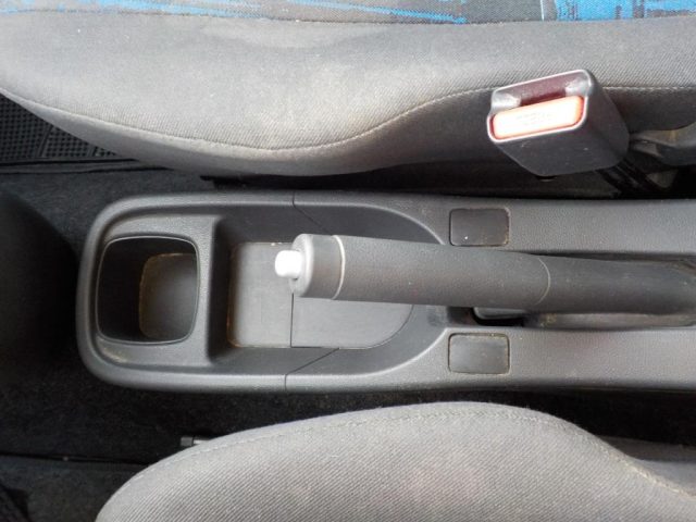 OPEL Agila usata 32