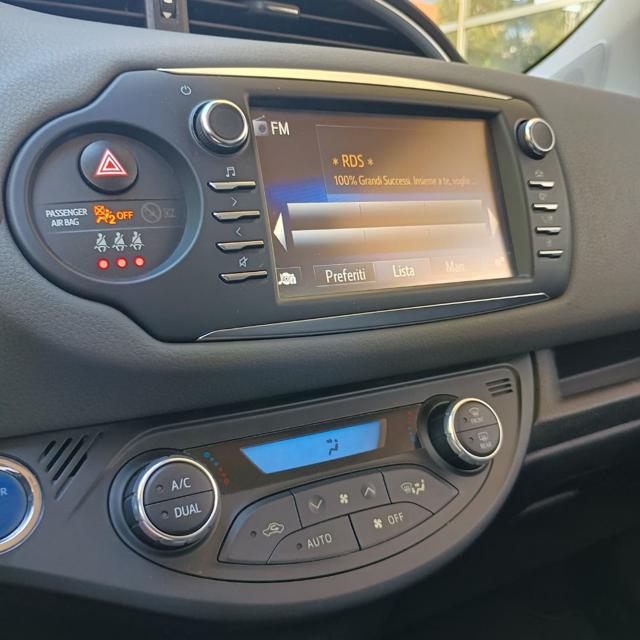 TOYOTA Yaris usata, con Fendinebbia