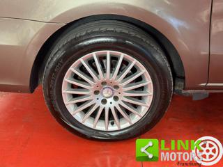 MERCEDES-BENZ V 250 usata, con Bracciolo