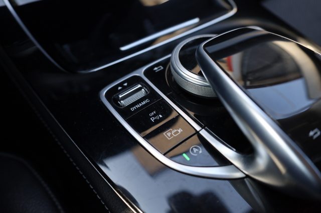 MERCEDES-BENZ E 220 usata, con Sensore di pioggia