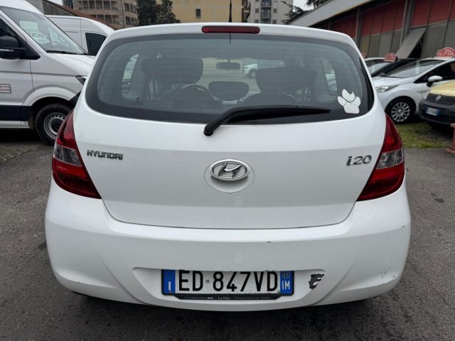 HYUNDAI i20 usata, con Airbag laterali