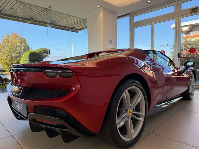 FERRARI 296 usata, con Servosterzo
