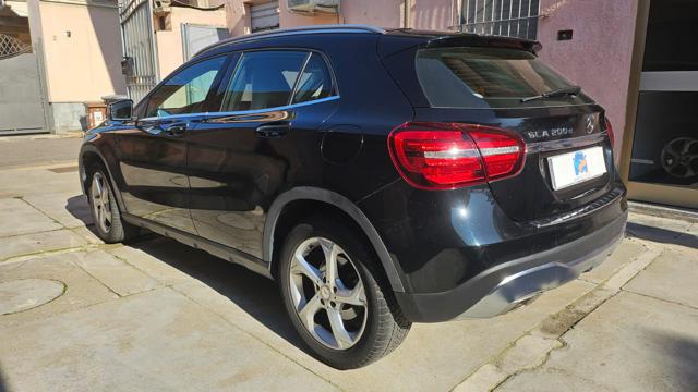 MERCEDES-BENZ GLA 200 usata, con Boardcomputer