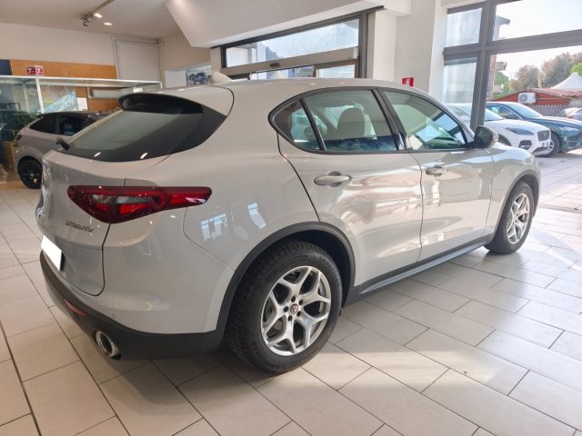 ALFA ROMEO Stelvio usata, con Alzacristalli elettrici