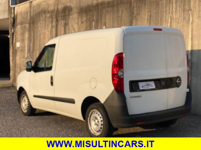 OPEL Combo usata, con Cronologia tagliandi