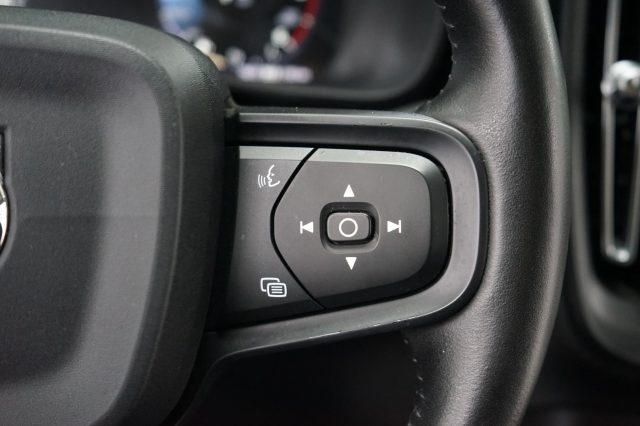 VOLVO XC40 usata 32