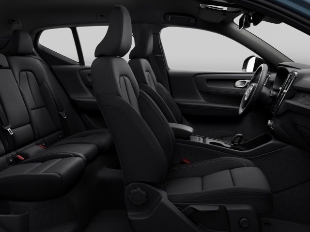 VOLVO EX40 usata, con Controllo trazione