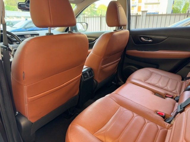 NISSAN X-Trail usata, con Controllo automatico clima