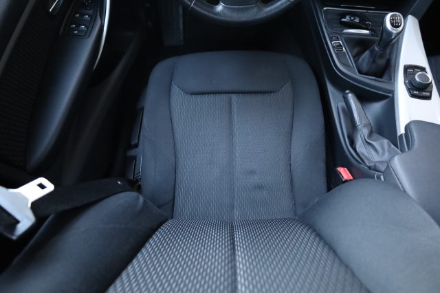 BMW 316 usata, con Fari LED