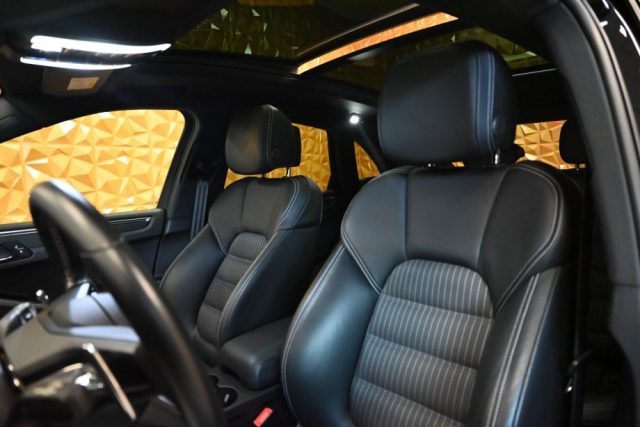PORSCHE Macan usata 23