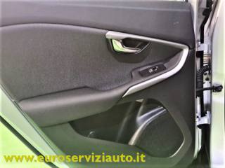 VOLVO V40 Cross Country usata 30