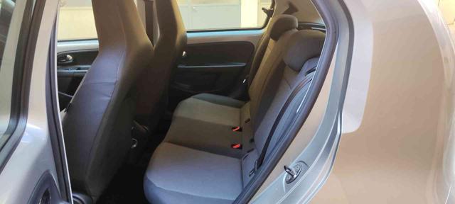VOLKSWAGEN up! usata, con Alzacristalli elettrici