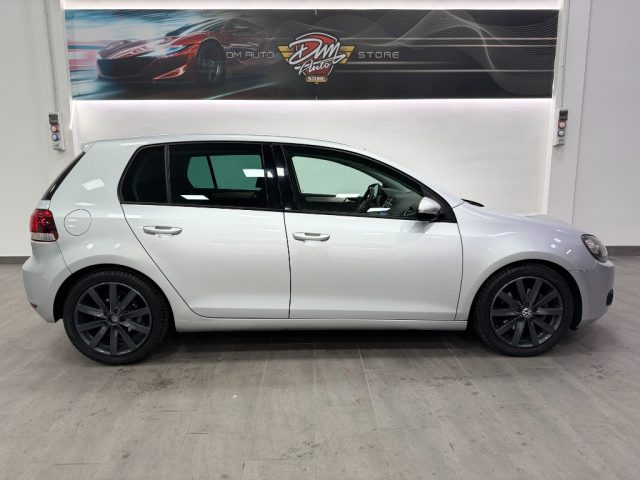 VOLKSWAGEN Golf usata, con Autoradio