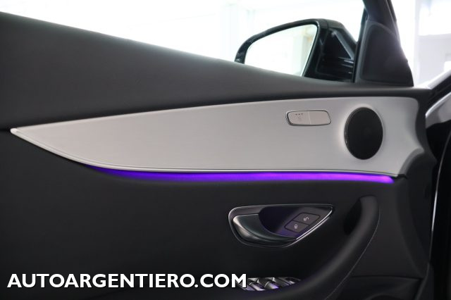 MERCEDES-BENZ E 200 usata, con Chiusura centralizzata