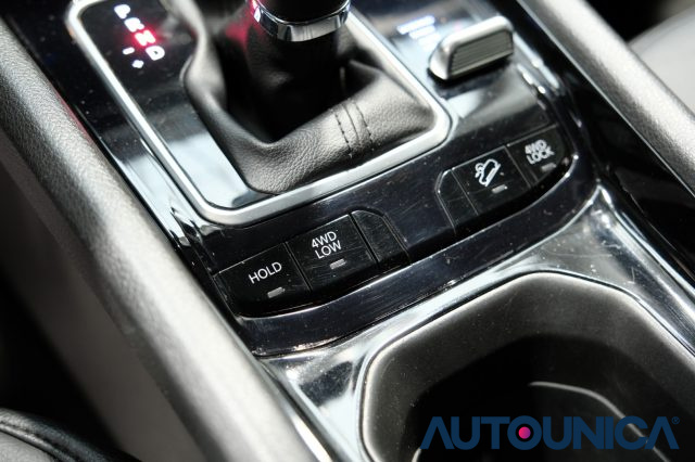 JEEP Compass usata, con Autoradio digitale