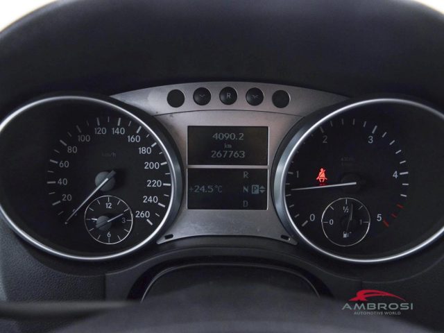 MERCEDES-BENZ ML 320 usata 12