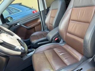 VOLKSWAGEN Touran usata, con Fendinebbia