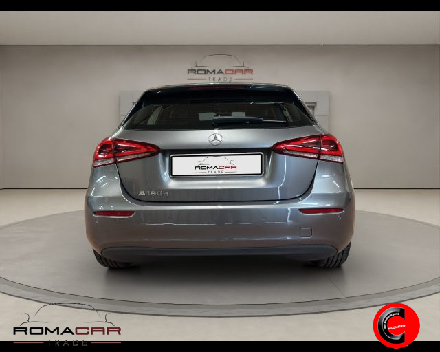 MERCEDES-BENZ A 180 usata, con Cerchi in lega