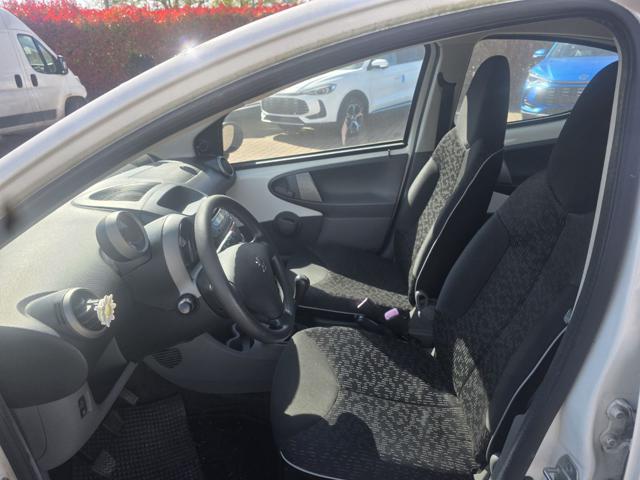 PEUGEOT 107 usata 10