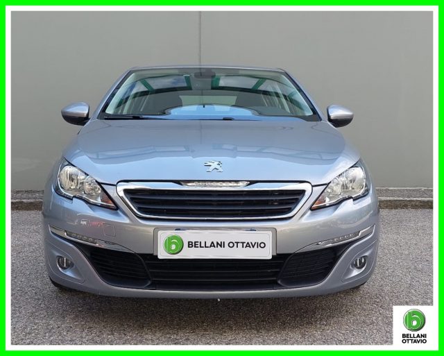 PEUGEOT 308 usata, con Airbag