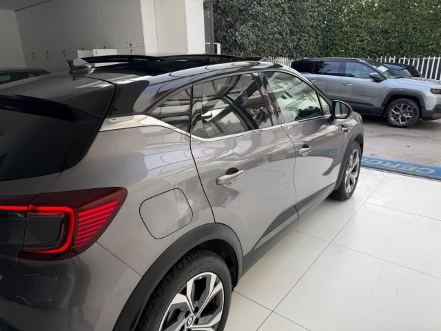 RENAULT Captur usata, con USB