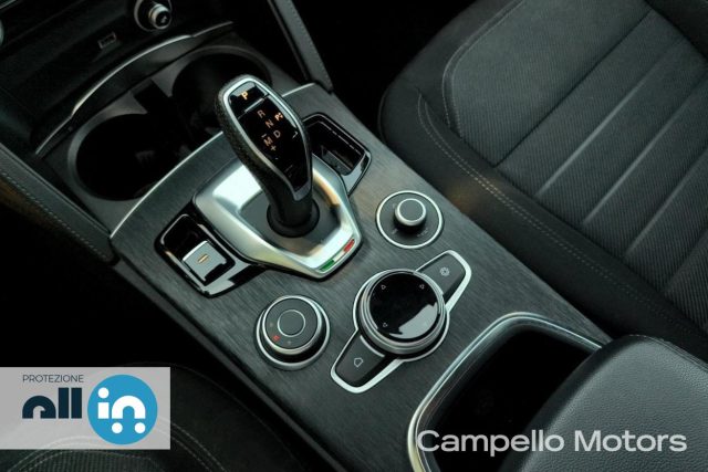 ALFA ROMEO Stelvio usata 13