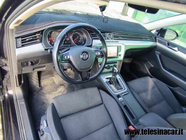 VOLKSWAGEN Passat Variant usata, con Bracciolo