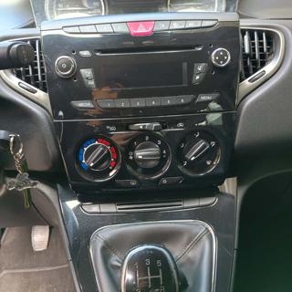 LANCIA Ypsilon usata, con Volante in pelle