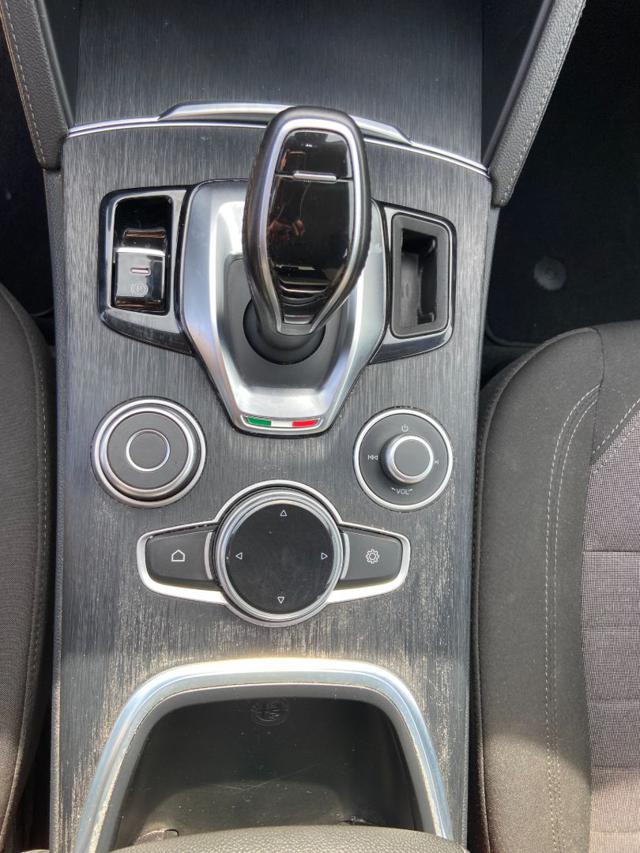 ALFA ROMEO Stelvio usata, con Climatizzatore