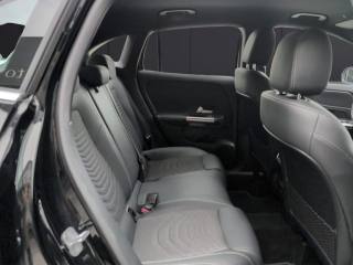 MERCEDES-BENZ GLA 200 usata, con Fendinebbia