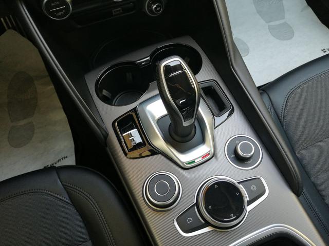 ALFA ROMEO Giulia usata, con USB