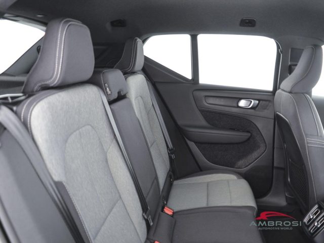 VOLVO XC40 usata 10
