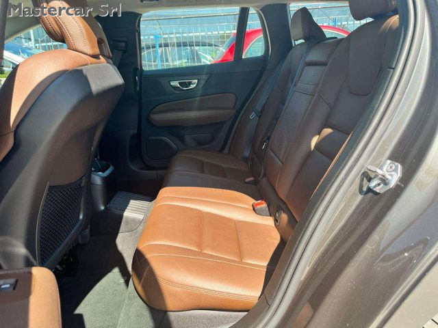VOLVO V60 usata, con Interni in pelle