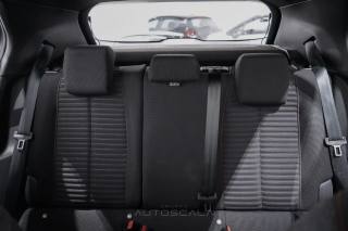 PEUGEOT 2008 usata, con Sensori di parcheggio posteriori