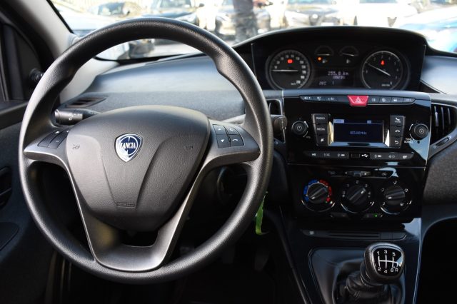 LANCIA Ypsilon usata, con ESP