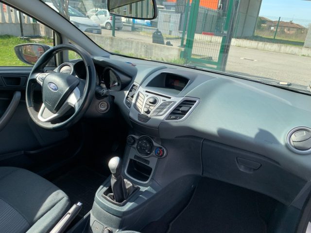 FORD Fiesta usata, con ESP