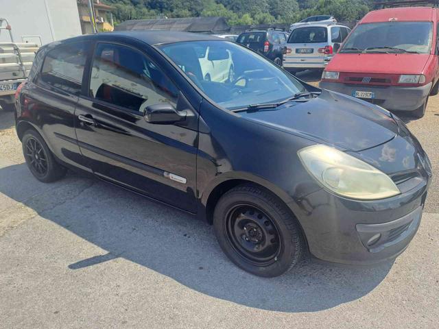 RENAULT Clio usata 16