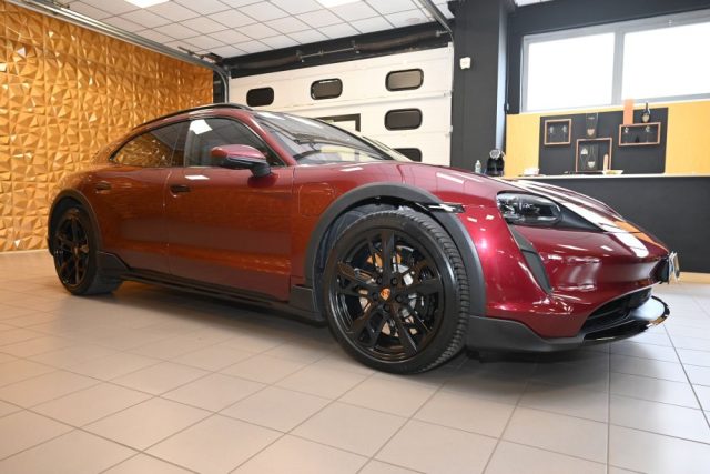 PORSCHE Taycan usata 6