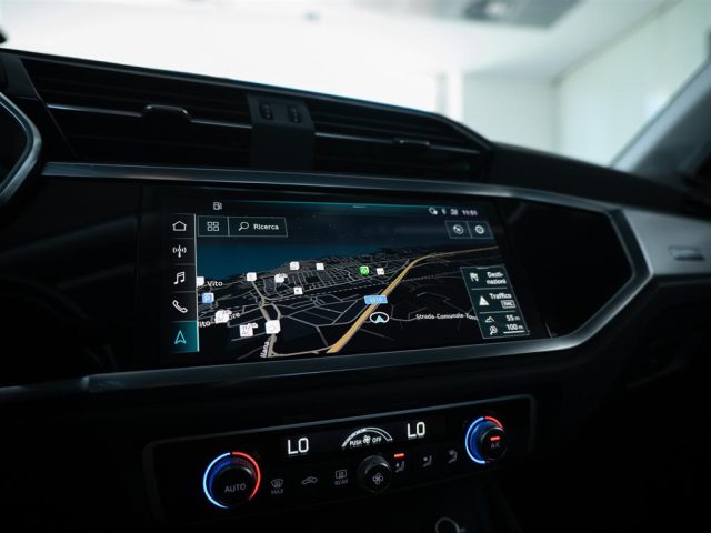 AUDI Q3 usata, con Sedile posteriore sdoppiato