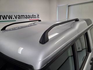 LAND ROVER Discovery usata 26