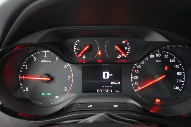 OPEL Crossland X usata, con Cruise Control