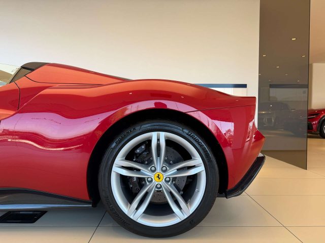 FERRARI 296 usata, con Interni in pelle