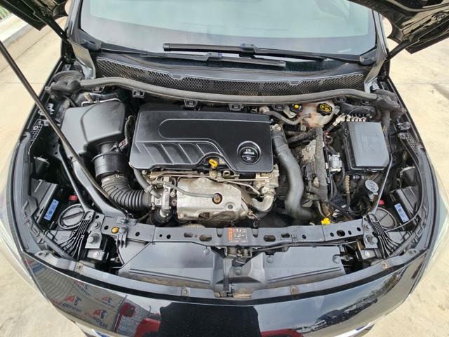 OPEL Astra usata, con Bluetooth
