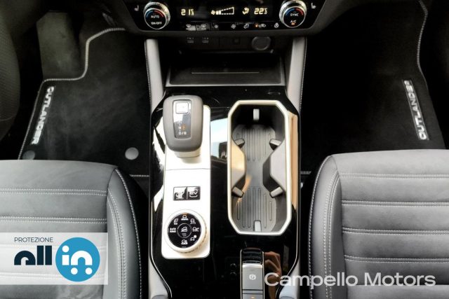 MITSUBISHI Outlander usata 11