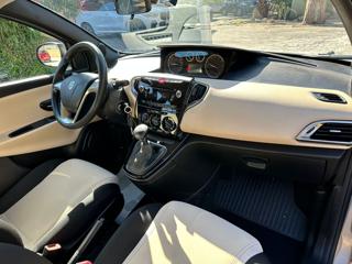 LANCIA Ypsilon usata, con ESP