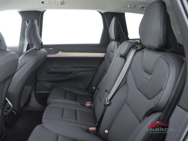 VOLVO EX90 usata 9