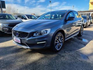 VOLVO V60 Cross Country usata, con Airbag