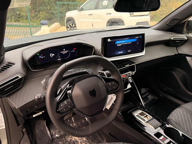 PEUGEOT 2008 usata, con Airbag